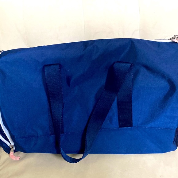 Vineyard Vines for Target Duffel Bag - Picture 4 of 5